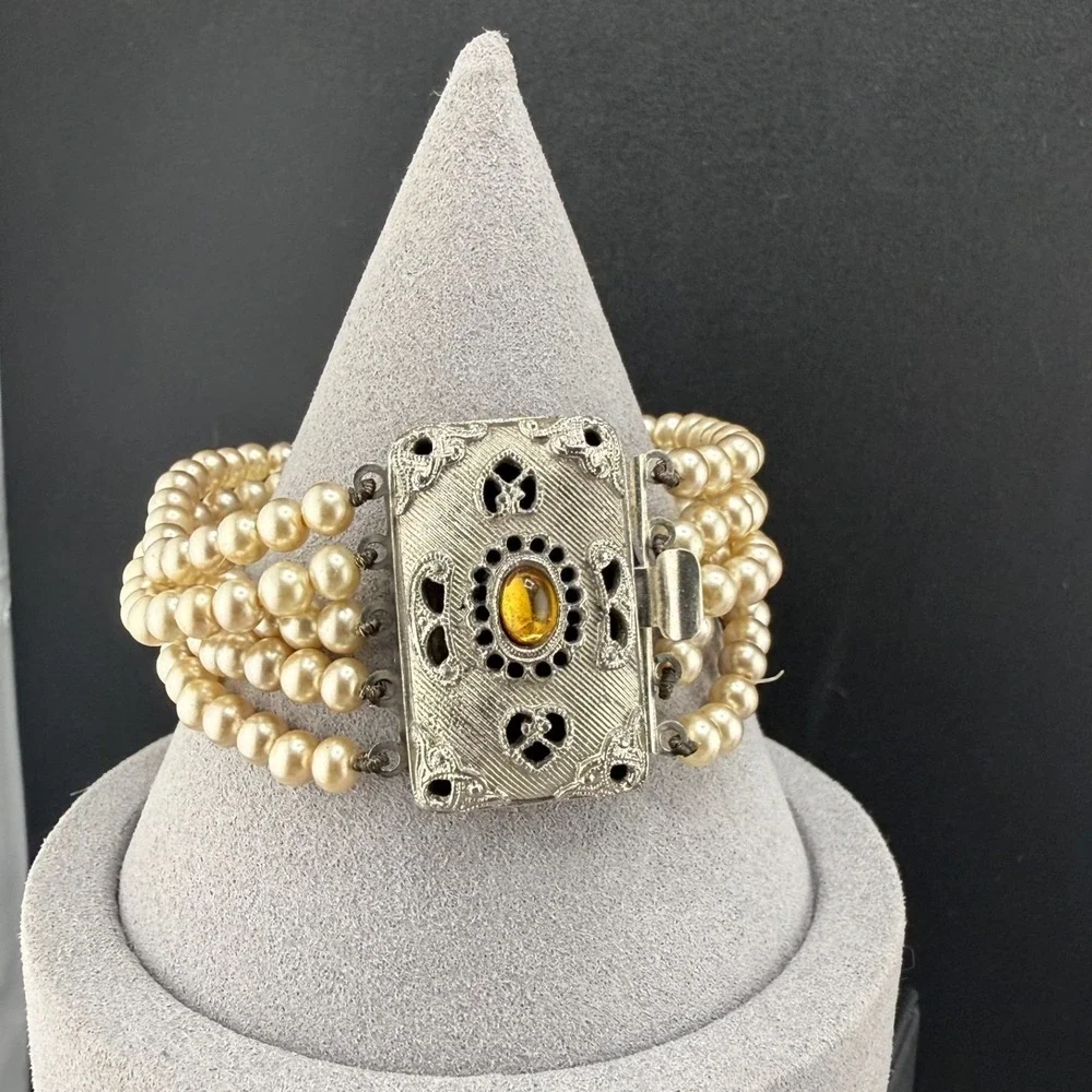 Vintage Faux‎ Pearl Bracelet  Rhinestone Silver Tone 7